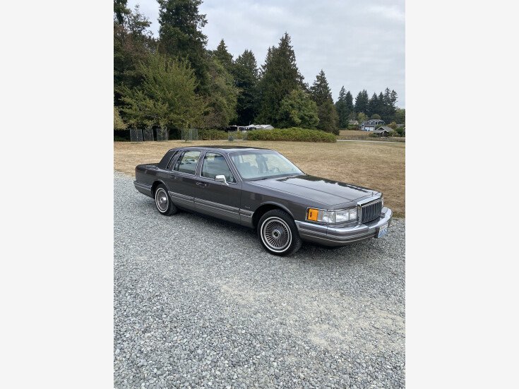 Thumbnail Photo undefined for 1990 Lincoln Town Car Signature